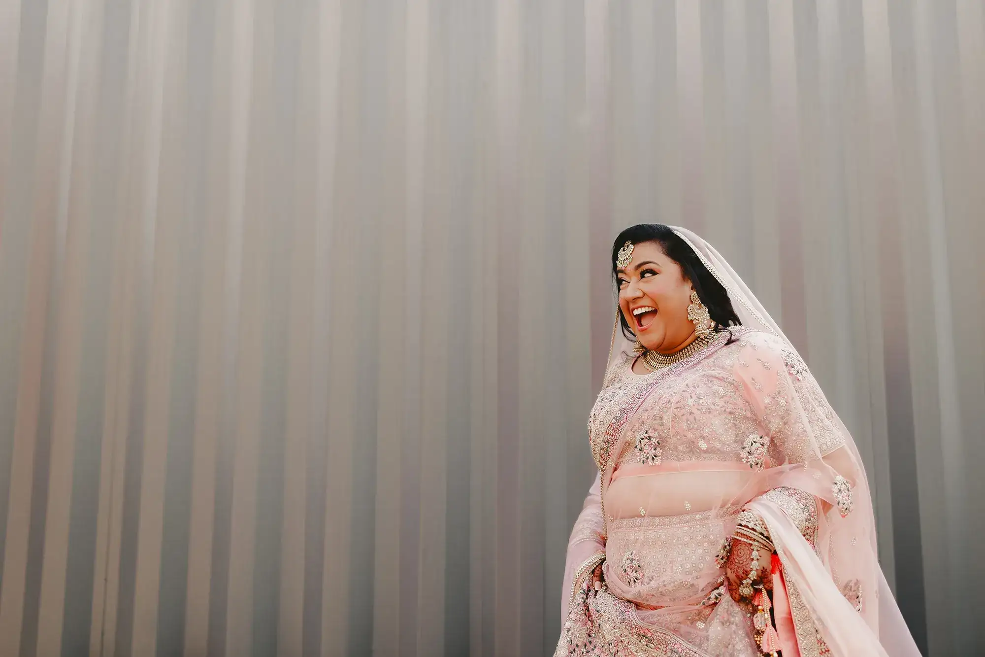 gujarati-bride-in-pink saree-london-asian-wedding-photographer